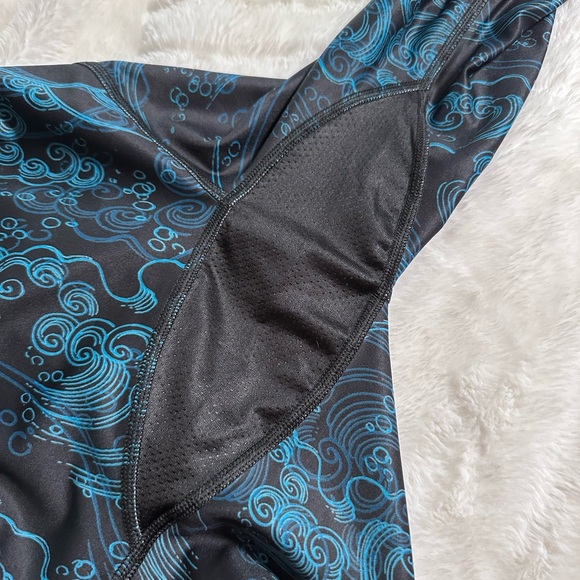 Gaidama Dragon Long Sleeve Rash Guard, youth size L - Picture 5 of 7